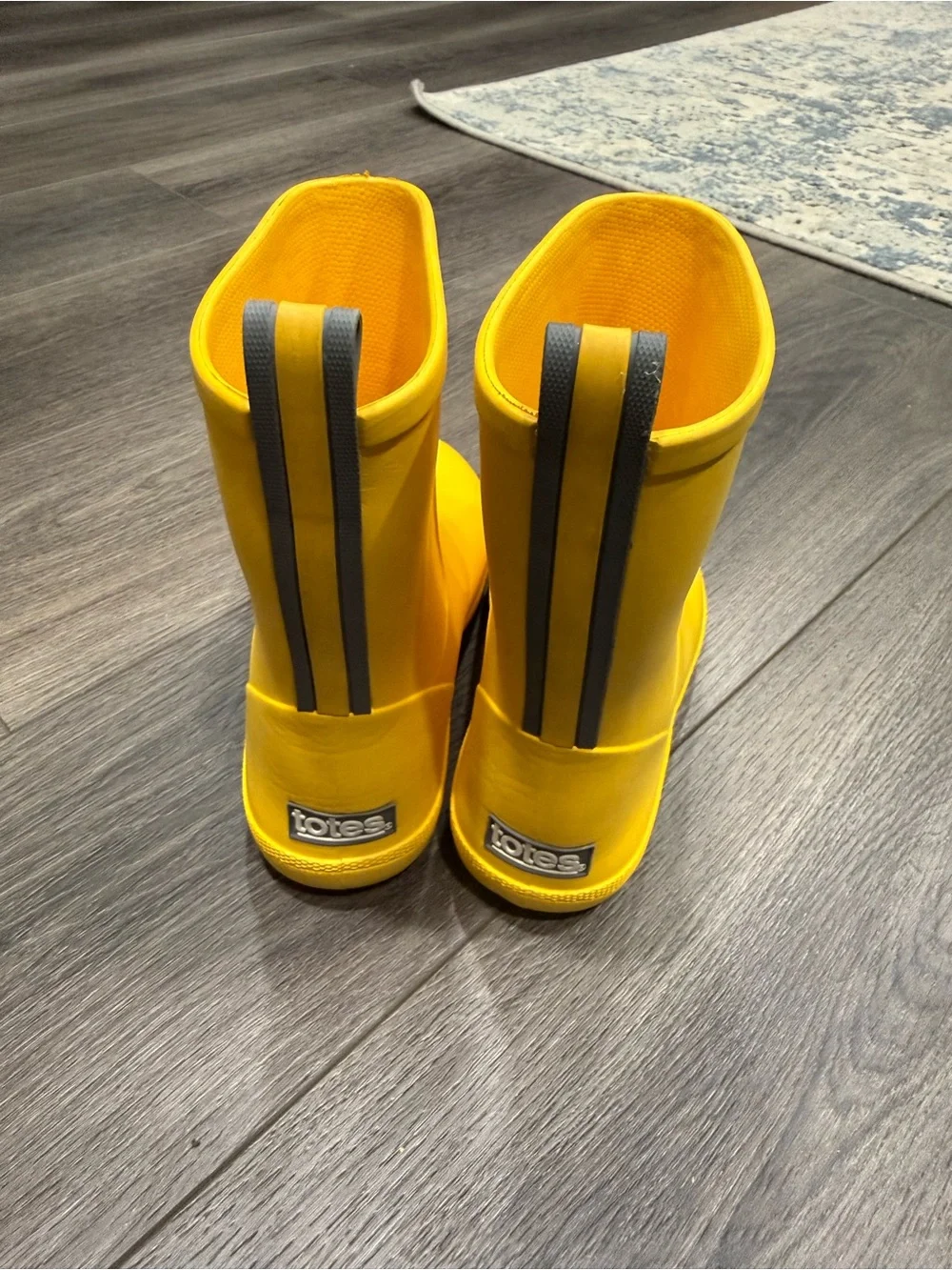 Totes yellow rain boots